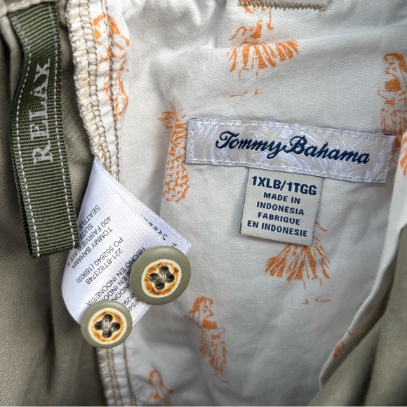 Tommy Bahama Big & Tall Survivor E-Waist Cargo Shorts - Picture 6 of 11
